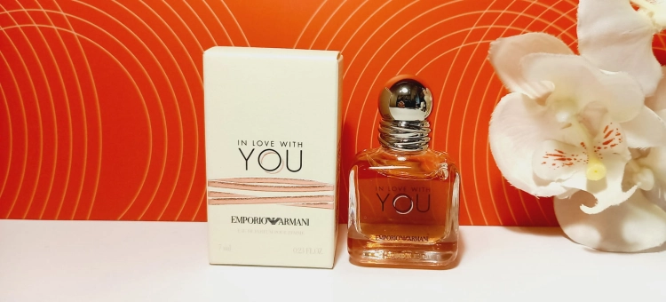 Emporio-Armani-In-Love-With-You-edp-miniaturka.jpg