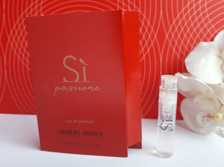 Giorgio Armani Si Passione edp probka.jpg