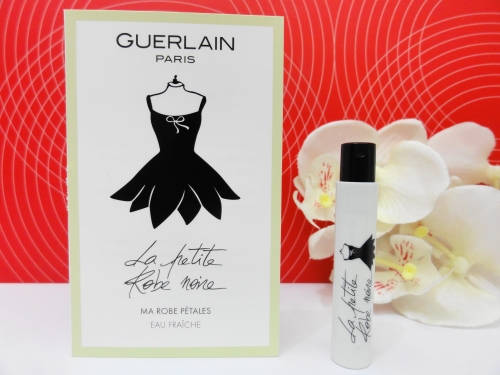 Guerlain La Petite Robe Noire Ma Robe Petales Eau Fraiche edt próbka.JPG