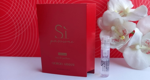 Giorgio Armani Si Passione Intense edp próbka perfum.jpg